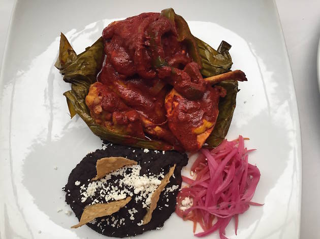 Pescado a la tikin xic pibil hacienda de los morales Comida yucateca en la CDMX