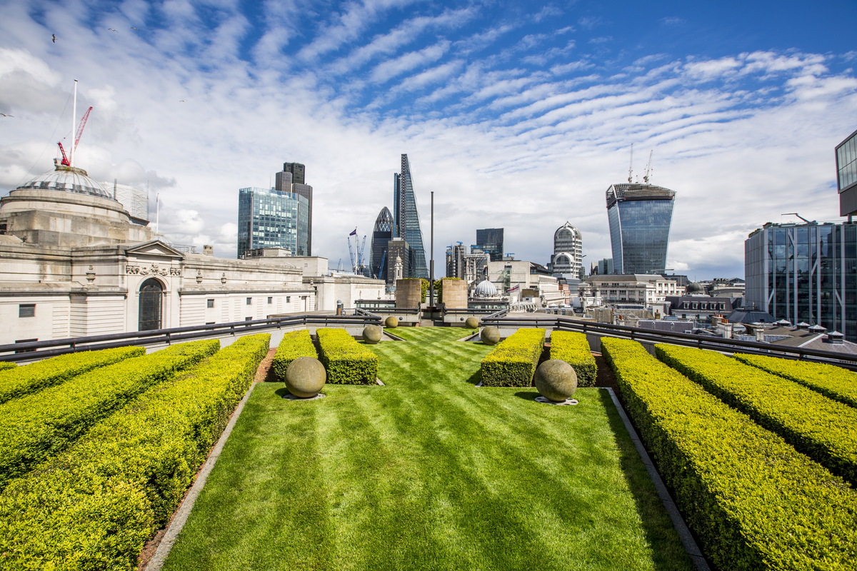 26 Best Rooftop Bars With Dazzling Views In London