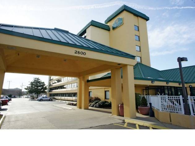 La Quinta Inn & Suites Virginia Beach La Quinta Inn & Suites Virginia Beach