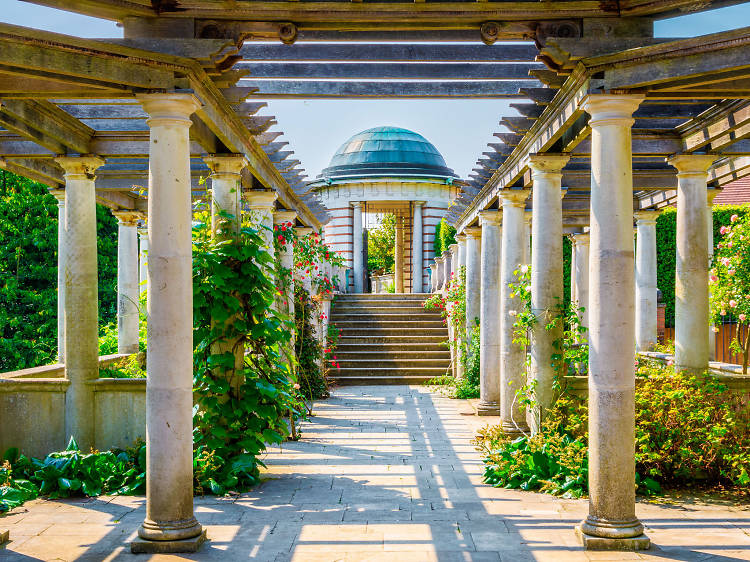 Hampstead Hill Garden and Pergola