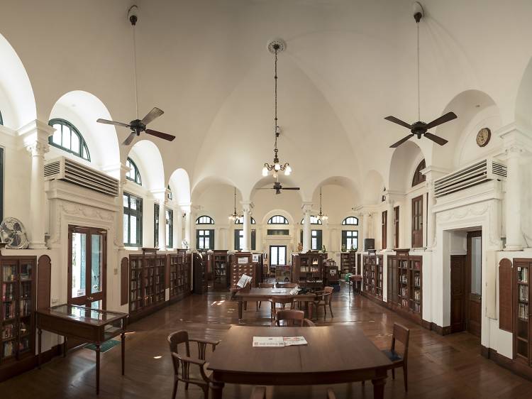 Visit the Neilson Hays Library