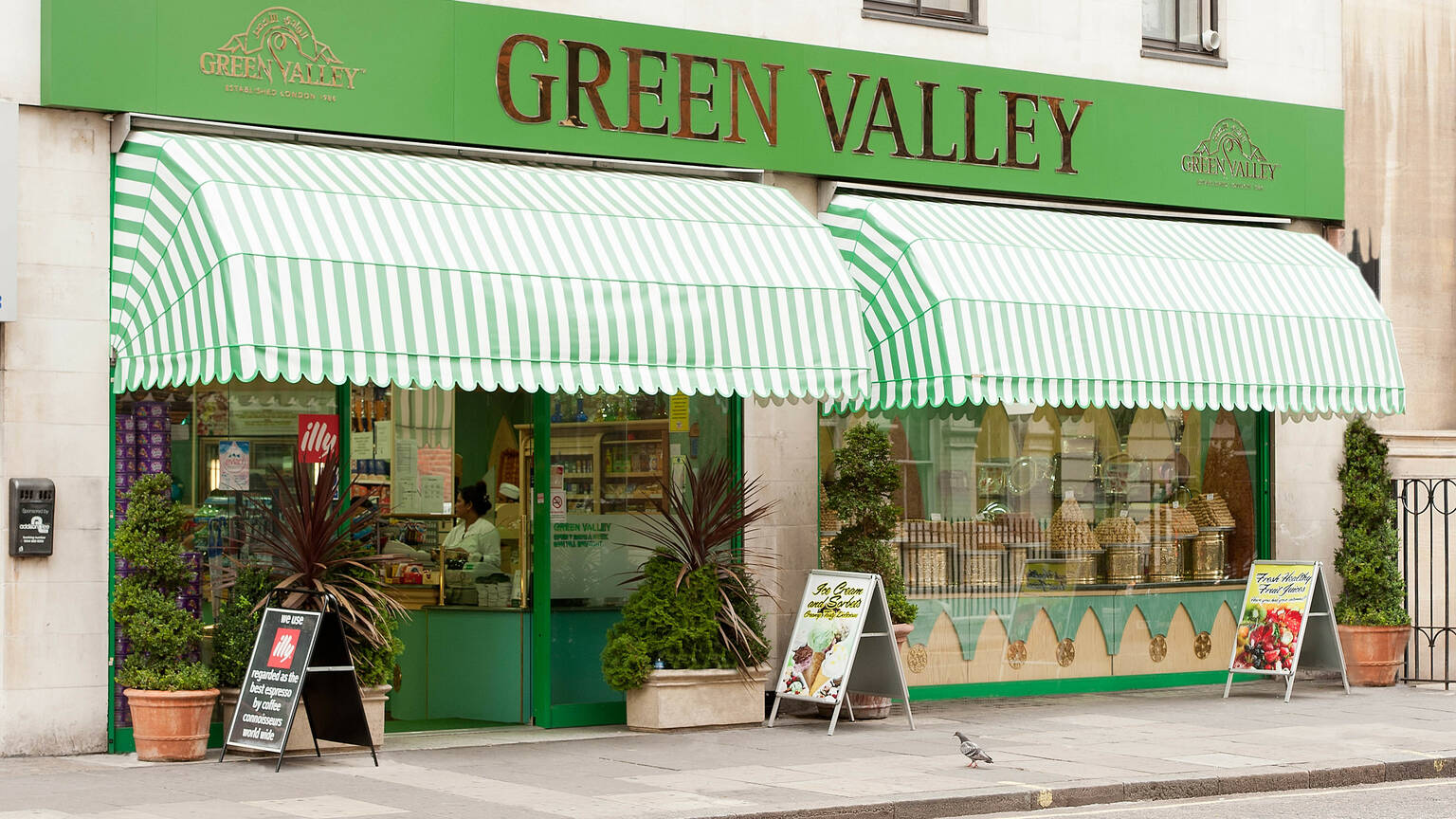 Green Valley Shopping in Edgware Road, London
