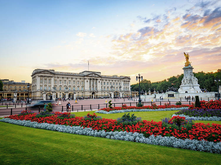 Buckingham Palace guide