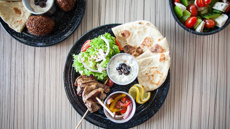 Kebab comida griega mediterranea comida barata económica