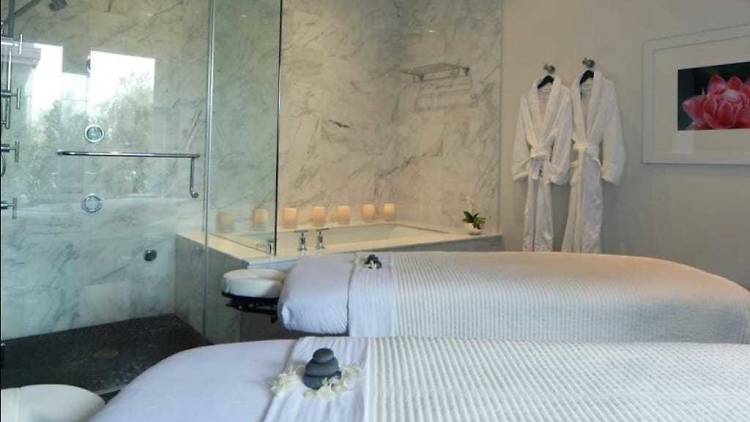 Spa AcQua doubles massage room