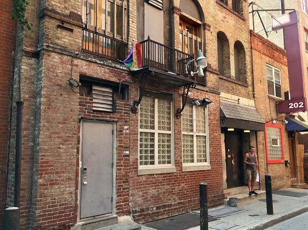 630px x 472px - The Bike Stop | Bars in Washington Square, Philadelphia