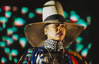 洋楽 Erykah Badu featuring Common /Everything maxresdefault.jpg?sqp=-