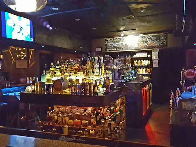 The Sand Dollar Lounge The Sand Dollar Lounge