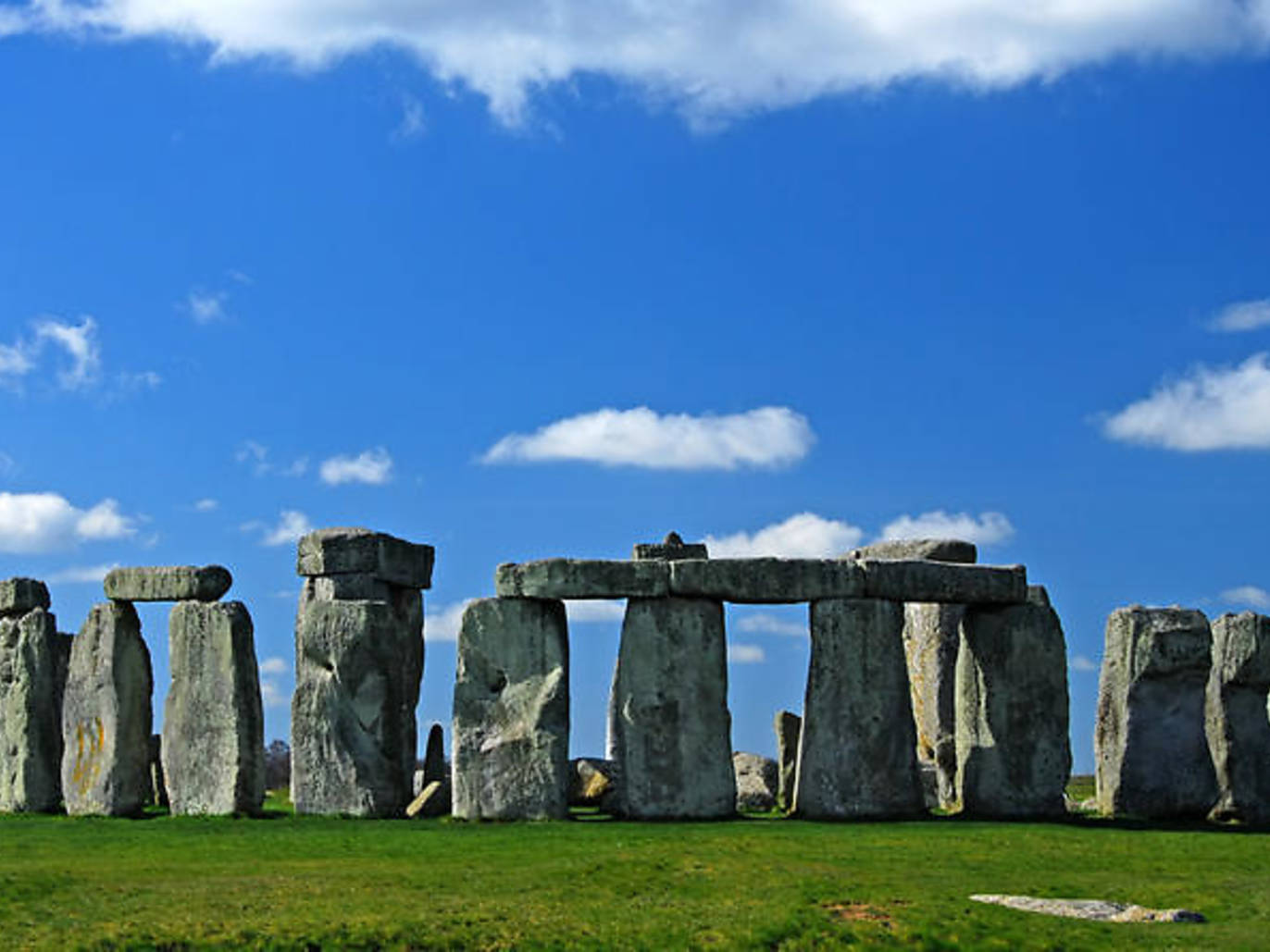 stonehenge day trip from london