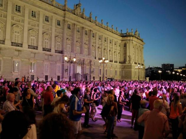 Bailar en la calle Bailar en la calle