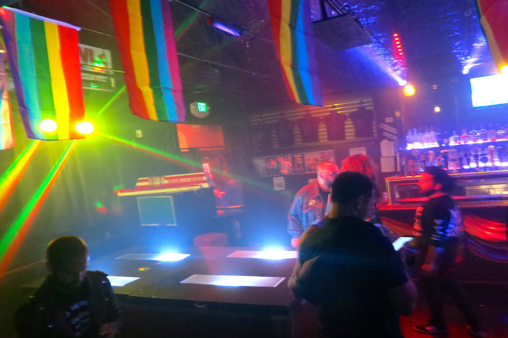 18+ gay bars san francisco