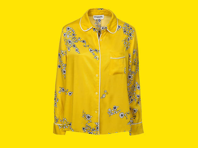 เสื้อเชิ้ตจาก Essential เสื้อเชิ้ตจาก Essential