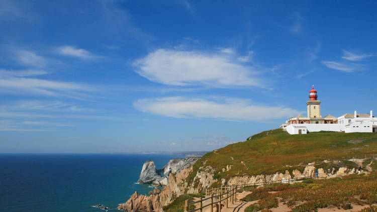 Do Cabo da Roca às pegadas de Dinossauros