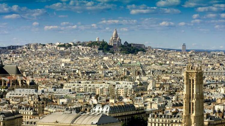 Montmartre and Moulin Rouge and Sacré Coeur walking tour