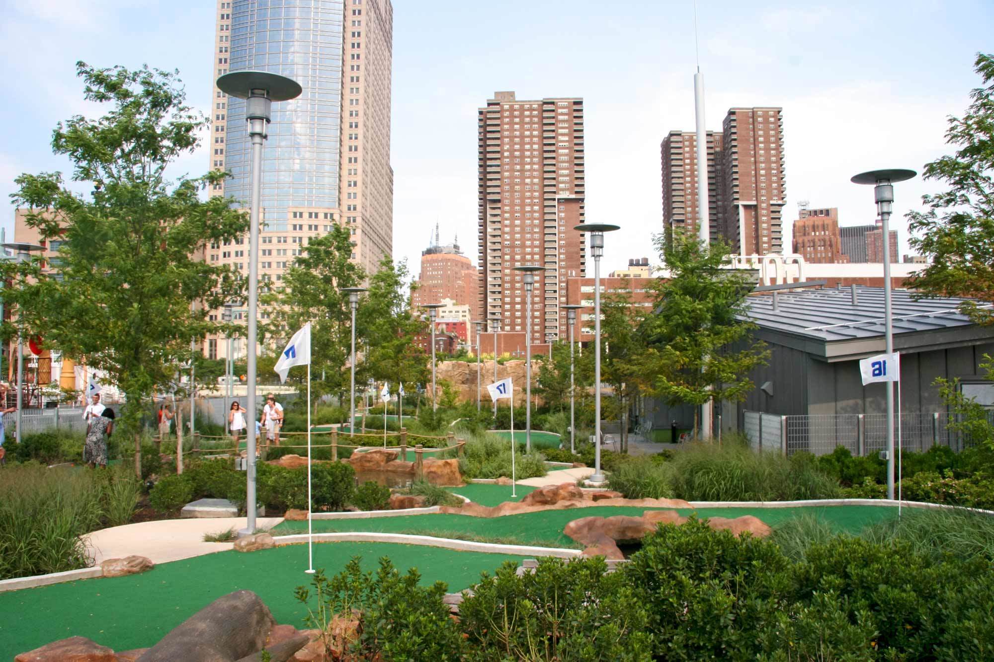 mini golf in new york city