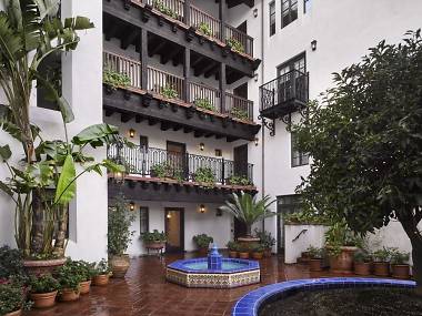 Plaza la Reina Plaza la Reina