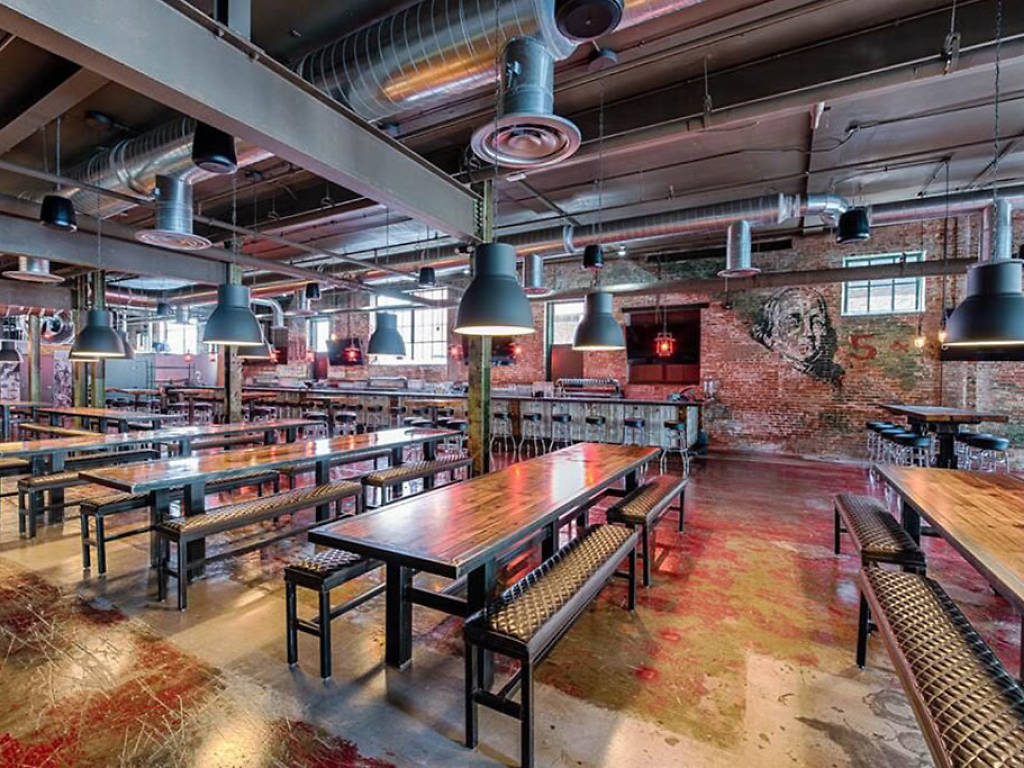 8 Best Singles Bars in DC Where To Meet People According To Locals