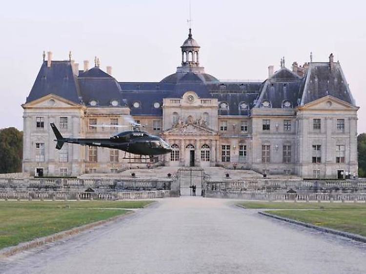 Paris to Château de Vaux-le-Vicomte with a champagne reception