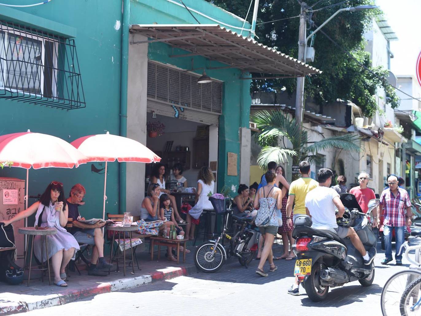 The best Tel Aviv cafés - from coffee and tea to pastries and food
