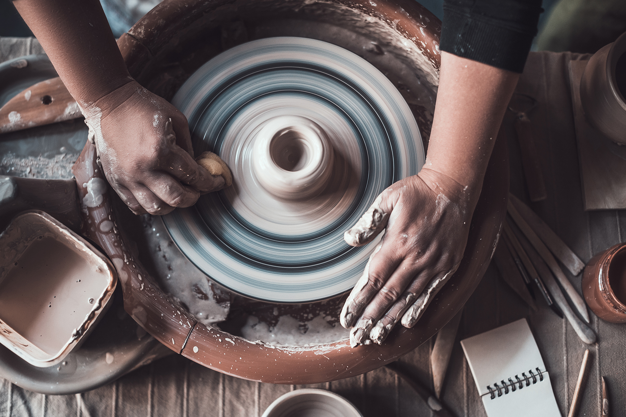 Date Night Pottery Class For Couples NYC. Fun Pottery Classes NYC