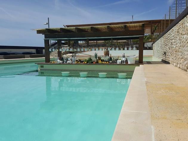 Reverse Pool Lounge Reverse Pool Lounge