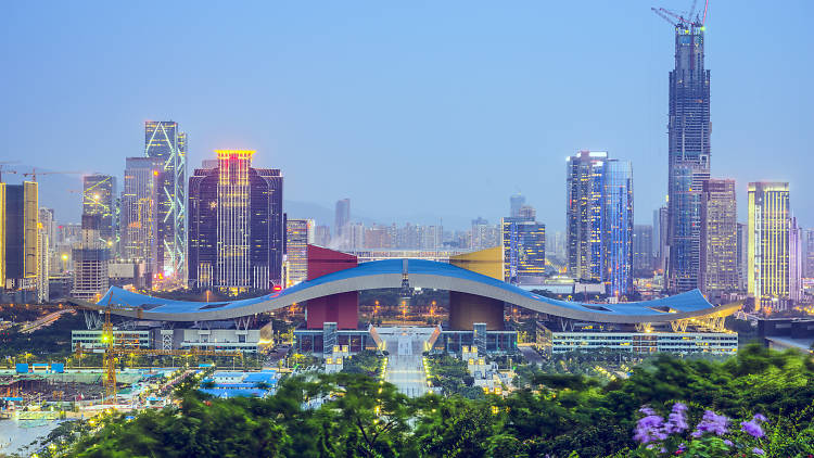 tourist guide in shenzhen china