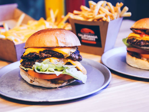 California Burgers Burgers and chips
