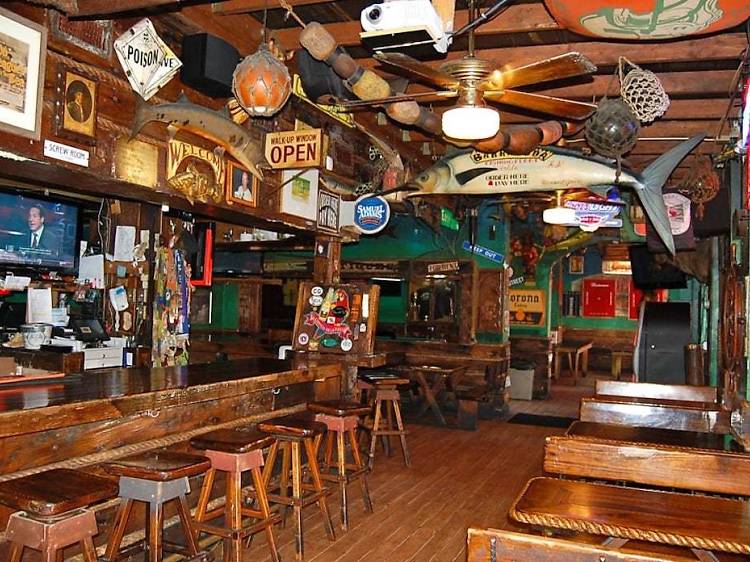 12 Best Sports Bars in Miami to Drink and Cheer on Your Team