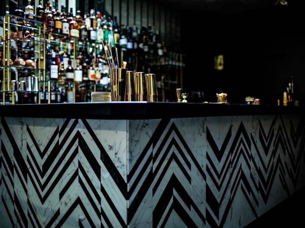 50 Best Bars in Paris, from Speakeasies to Dive Bars