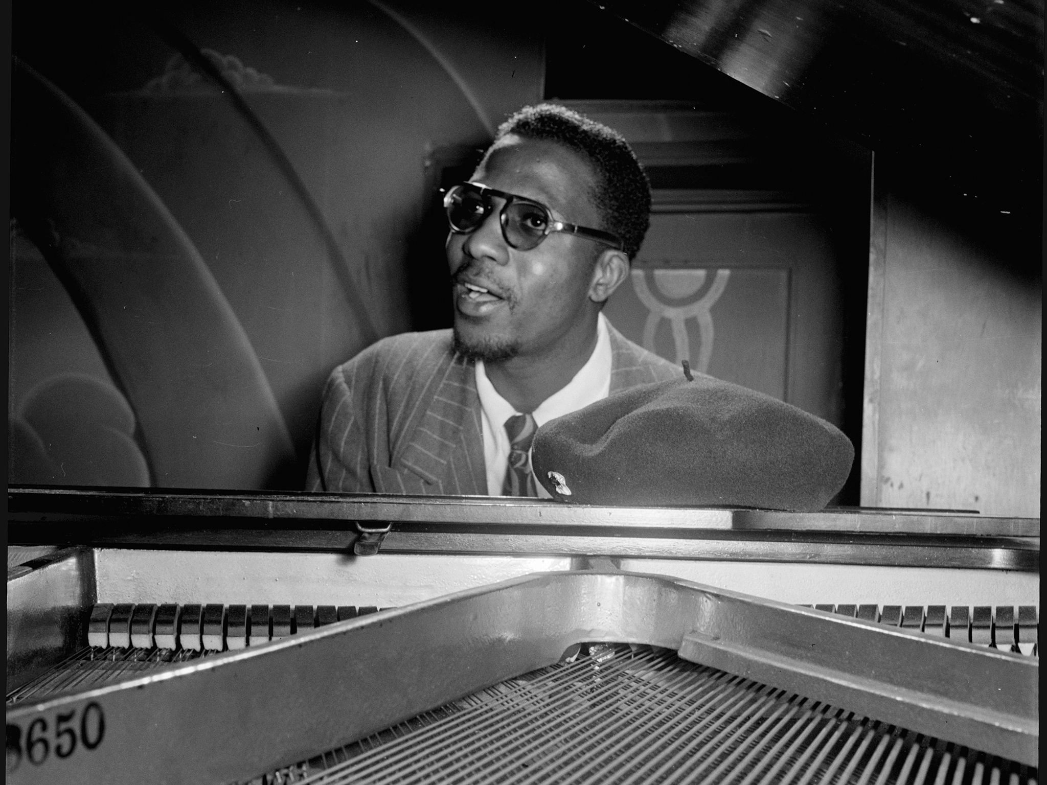 Телониус монк. Телониус Монк джаз. Телониус Монк (Thelonious Monk). Монк пианист джазовый.