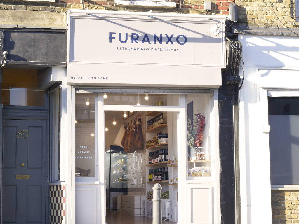 22 Best Wine Bars in London That Are Made For Wine Lovers