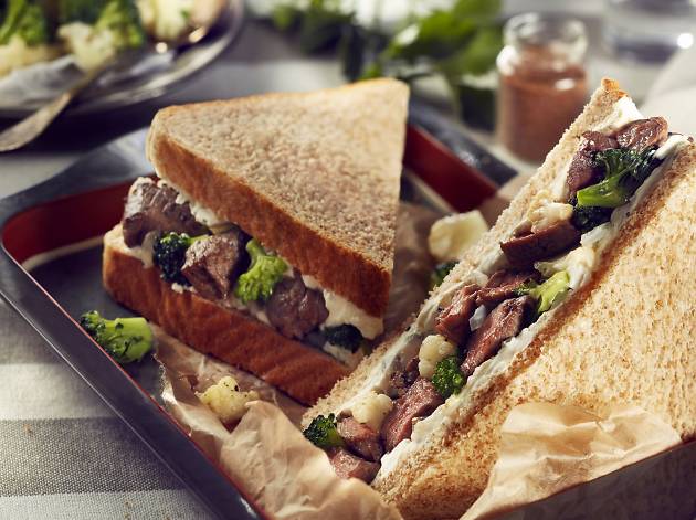 Sándwich de res Bimbo Sándwich de res Bimbo