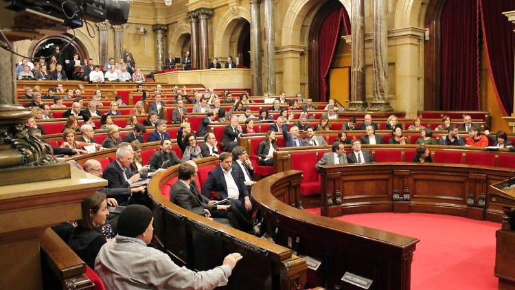 El Parlament pide el cierre de La Modelo 