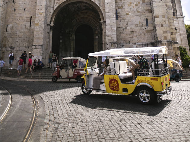 tuk tuk tuk tuk
