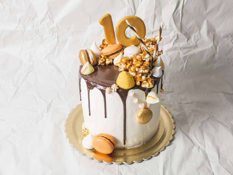 Bolo de Aniversário para Adulto - Cake Designer - Decorados - Zona Sul