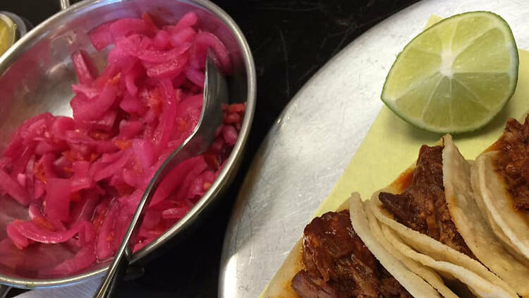 Tacos de cochinita at Las Cazuelas