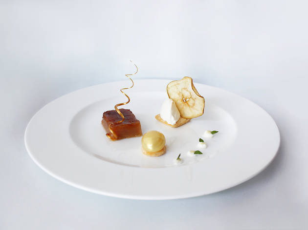 Maçã reineta com queijo fresco - Restaurante Egoísta Maçã reineta com queijo fresco - Restaurante Egoísta