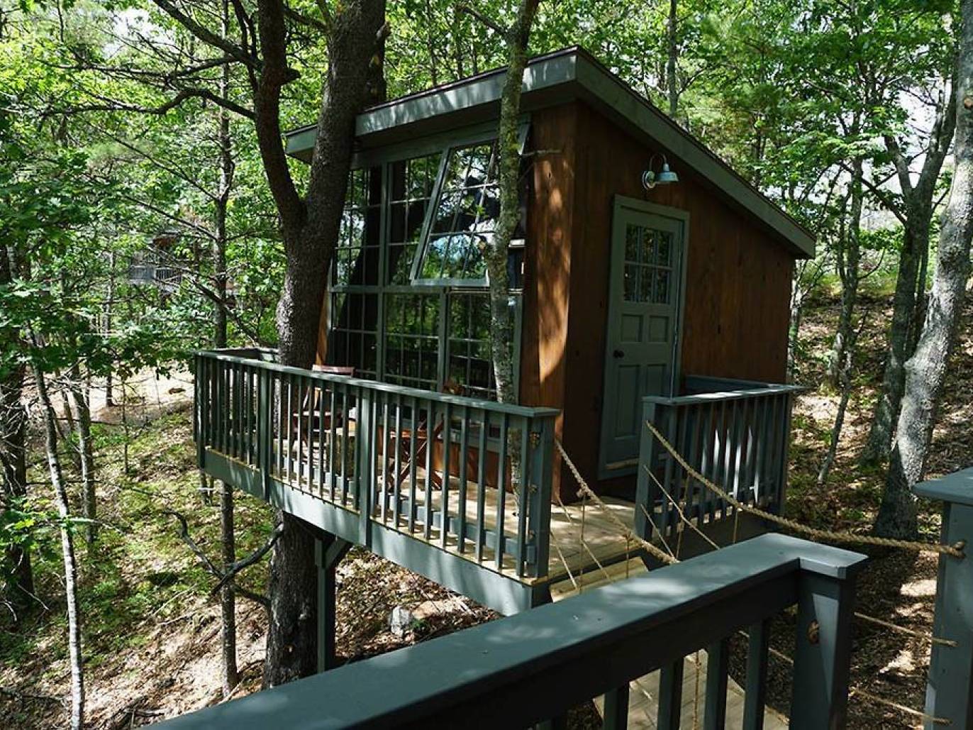 The 12 Best Airbnb Treehouses In The U.S. | Unique Treetop Stays In The ...