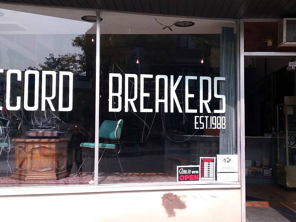 20 Best Record Stores in Chicago for Vinyl, CDs and More