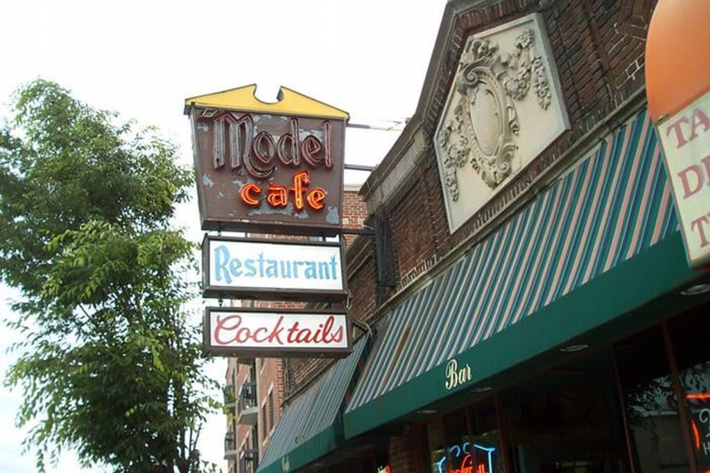 Model Cafe