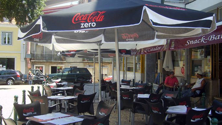Restaurante, O Lutador, Esplanada