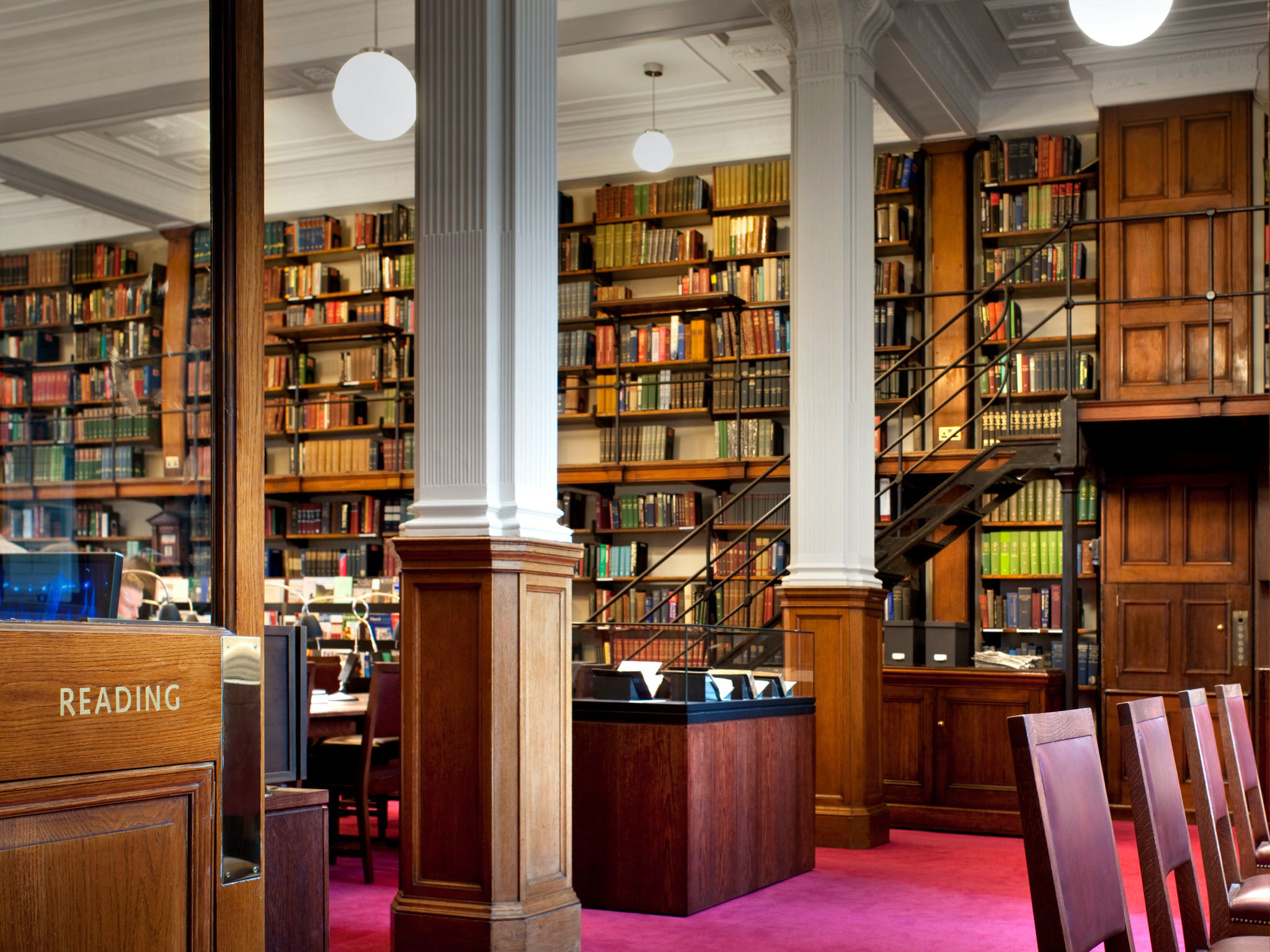 famous libraries exterior