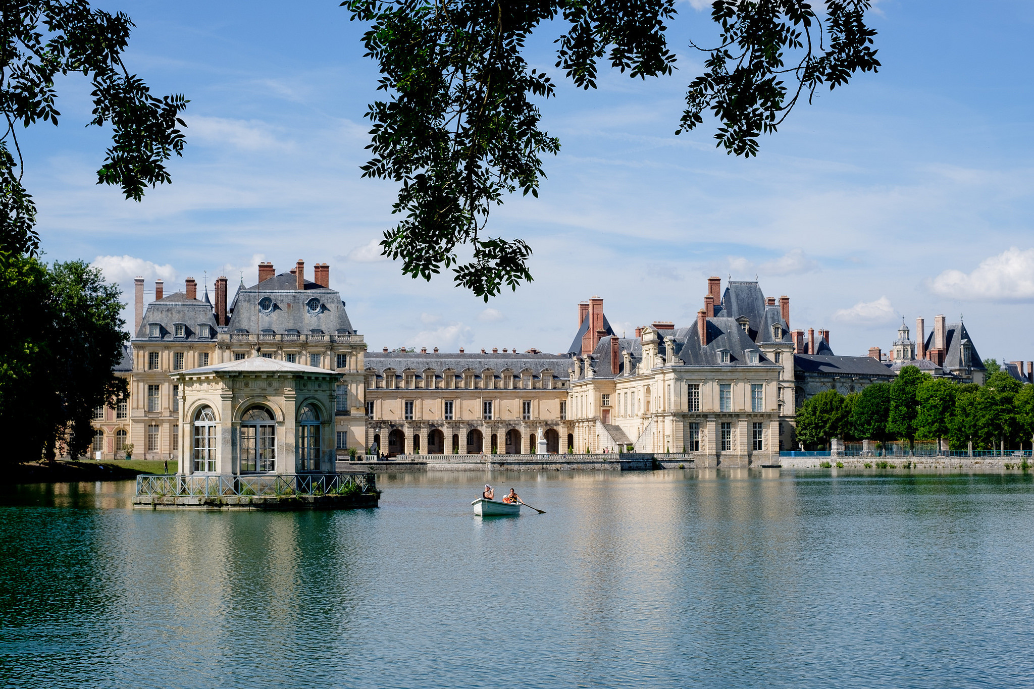 Skip the Line: Chateau de Fontainebleau Ticket 2023