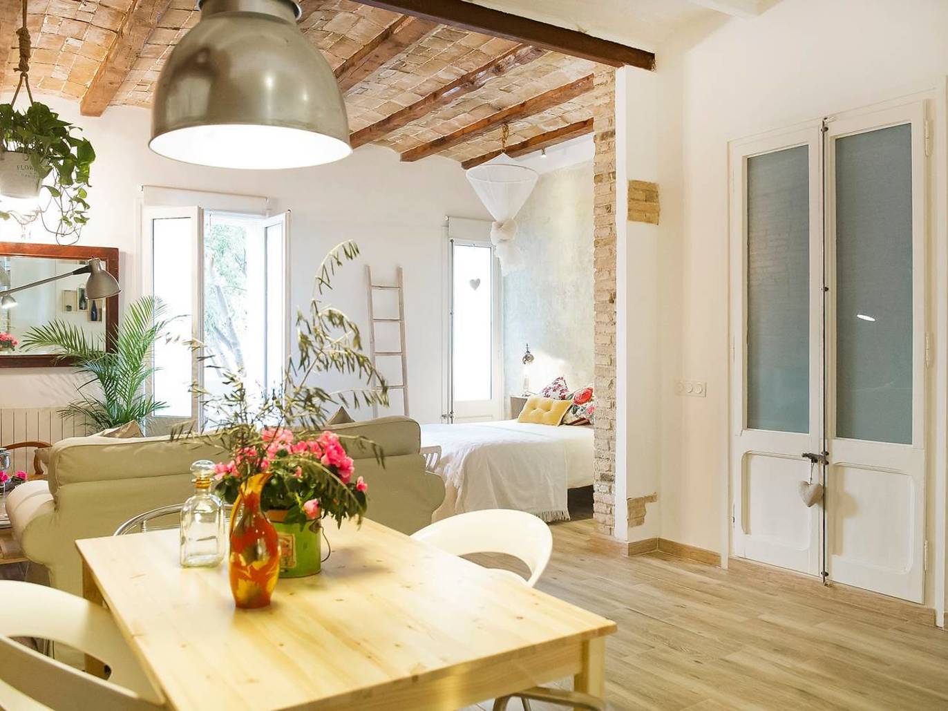 The 14 Best Barcelona Airbnbs | Incredible Airbnb Homes To Book Now