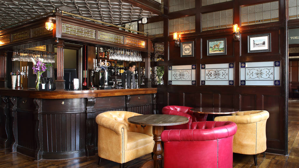 The Crown and Greyhound | Bars and pubs in Dulwich, London