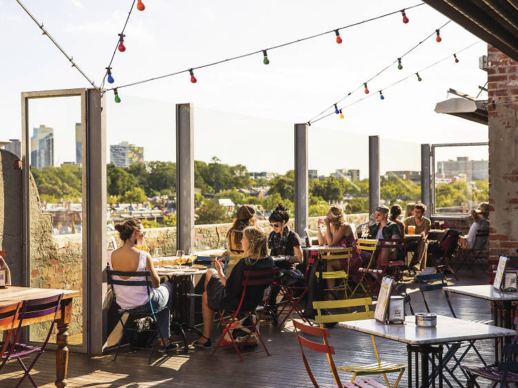 Wheelchair accessible bars in Melbourne