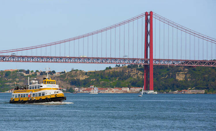 Yellow boat tour