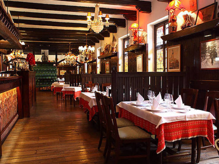 Dine classically at Okrugljak