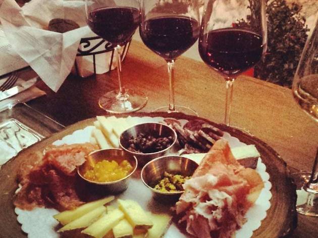 Keuka Kafe a Wine Bar Keuka Kafe a Wine Bar