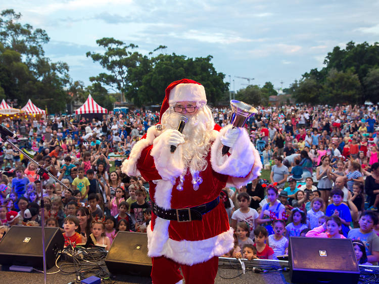 Santa Sydney Christmas concert